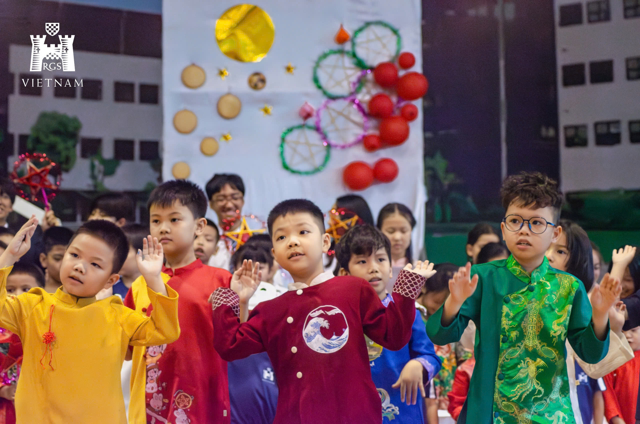 Assembly about Mid-Autumn in RGS Vietnam