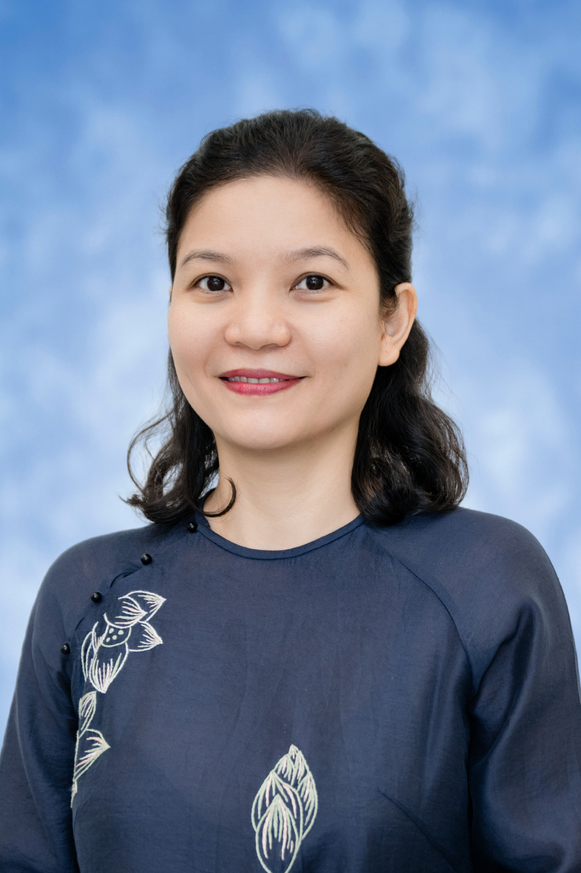 Ly TRAN