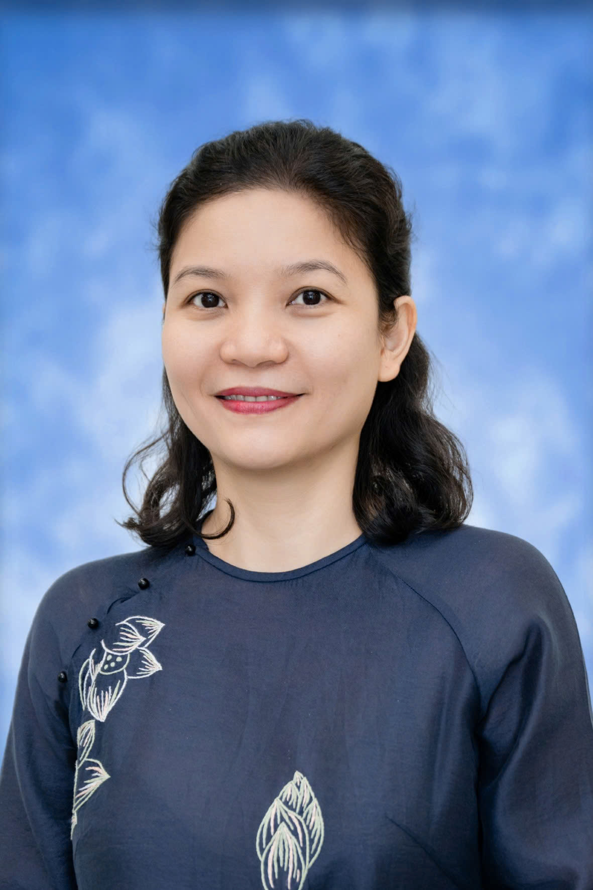 Ly TRAN 
